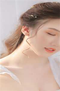 在路边吃瓜被迫替嫁后，全京的权贵都跪下了最新热门小说