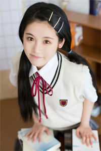 拯救恶毒女配姐姐，我反被大佬盯上精修版