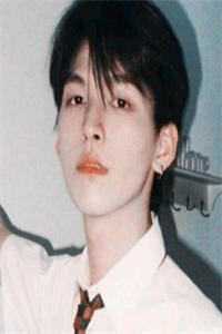 晚风吻过港城月短篇