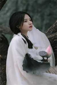 女兄弟穿婚纱恶搞婚礼现场后，我让他倾家荡产小说大结局