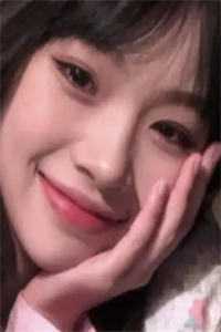 在路边吃瓜被迫替嫁后，全京的权贵都跪下了异常火爆