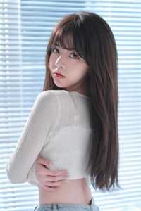 在路边吃瓜被迫替嫁后，全京的权贵都跪下了首辅白月光无删减+无广告