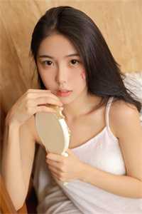 穿成侯府继室，她人狠话不多全章节